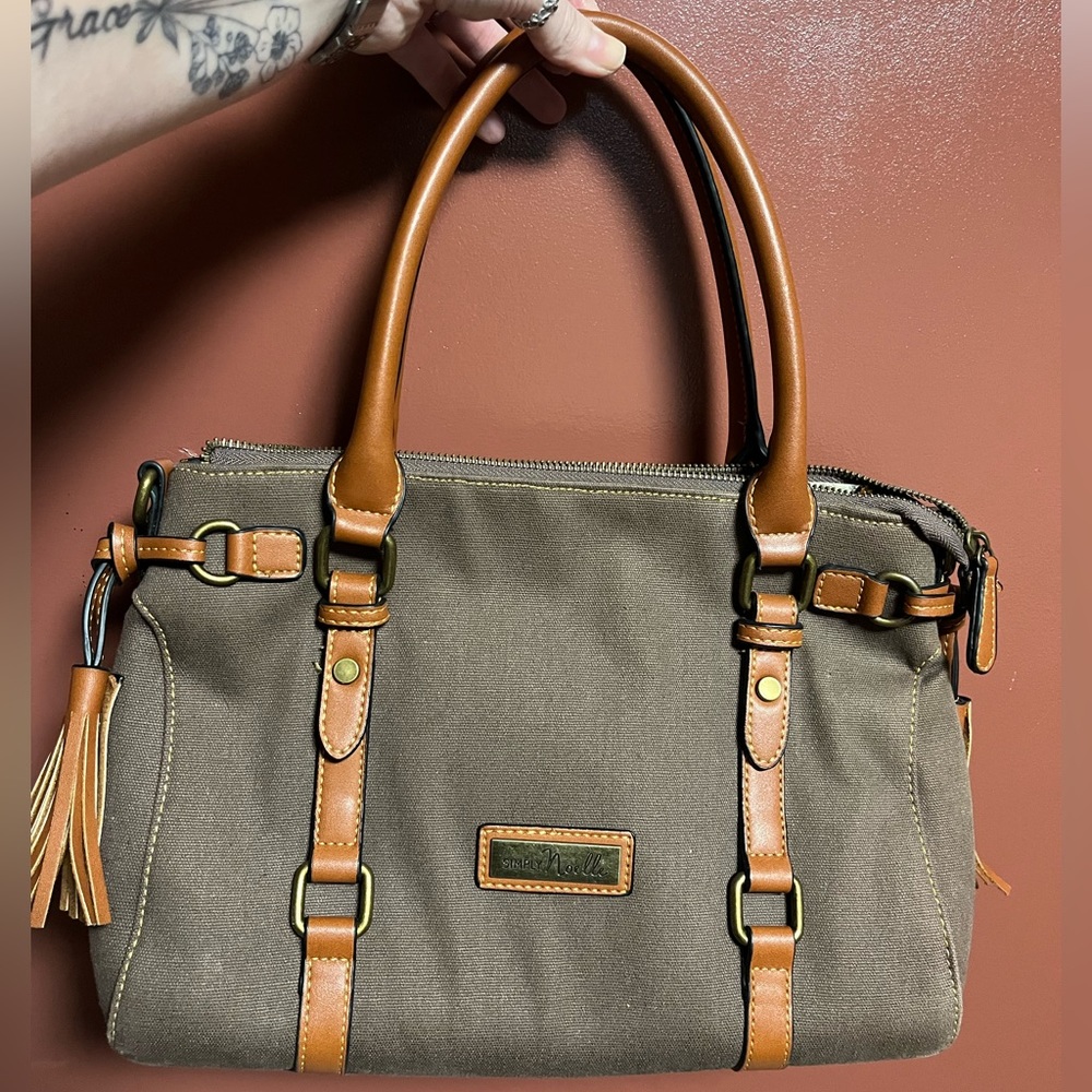 Simply Noelle Tote/Shoulder Bag